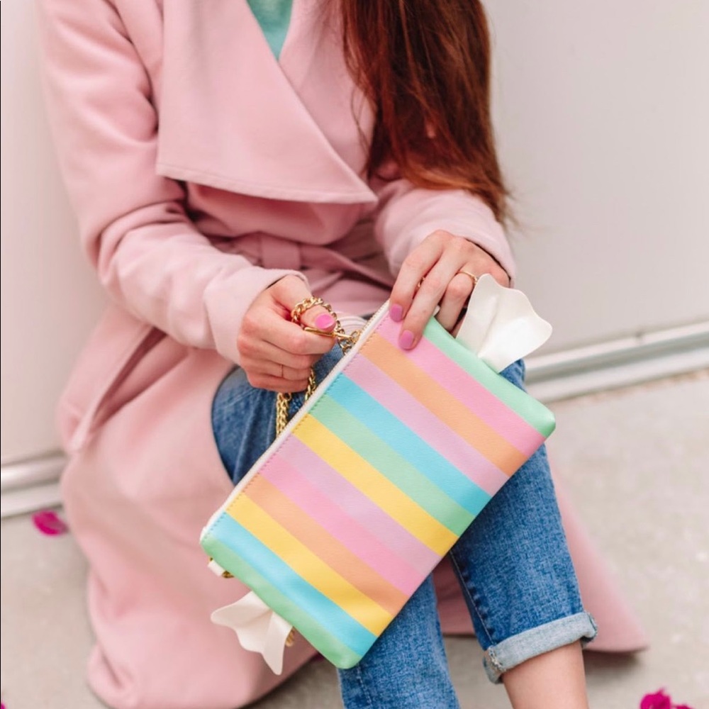 Can’t Clutch This | Shop Studio DIY Candy Clutch - Picture 2 of 8